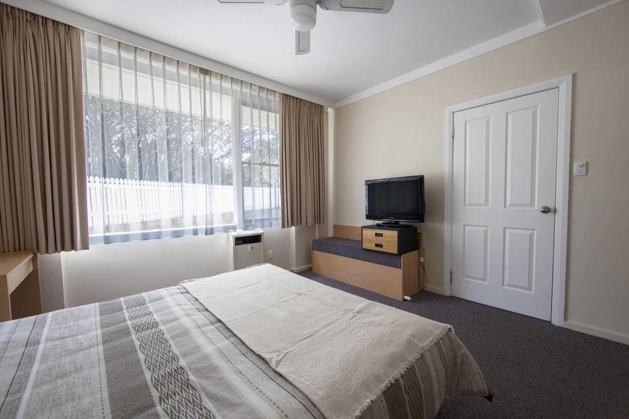 Redhill Cooma Motor Inn Exterior photo
